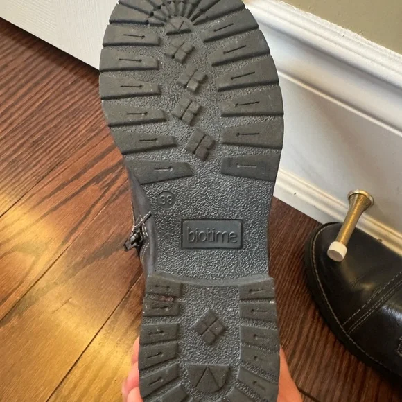 Biotime Winter/Fall boots - Picture 3 of 6